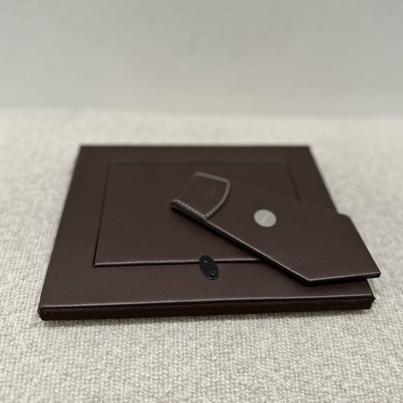 SWING Picture Frame - Picture 7 of 7